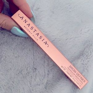 Anastasia Beverly Hills Brow Definer Dark Brown